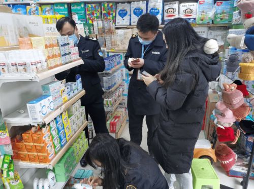 嬰兒用抑菌霜成 大頭娃娃 選購護(hù)膚品,你一定要知道這些事......